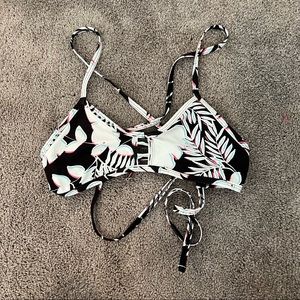 Jolyn Clothing Tomcat Top